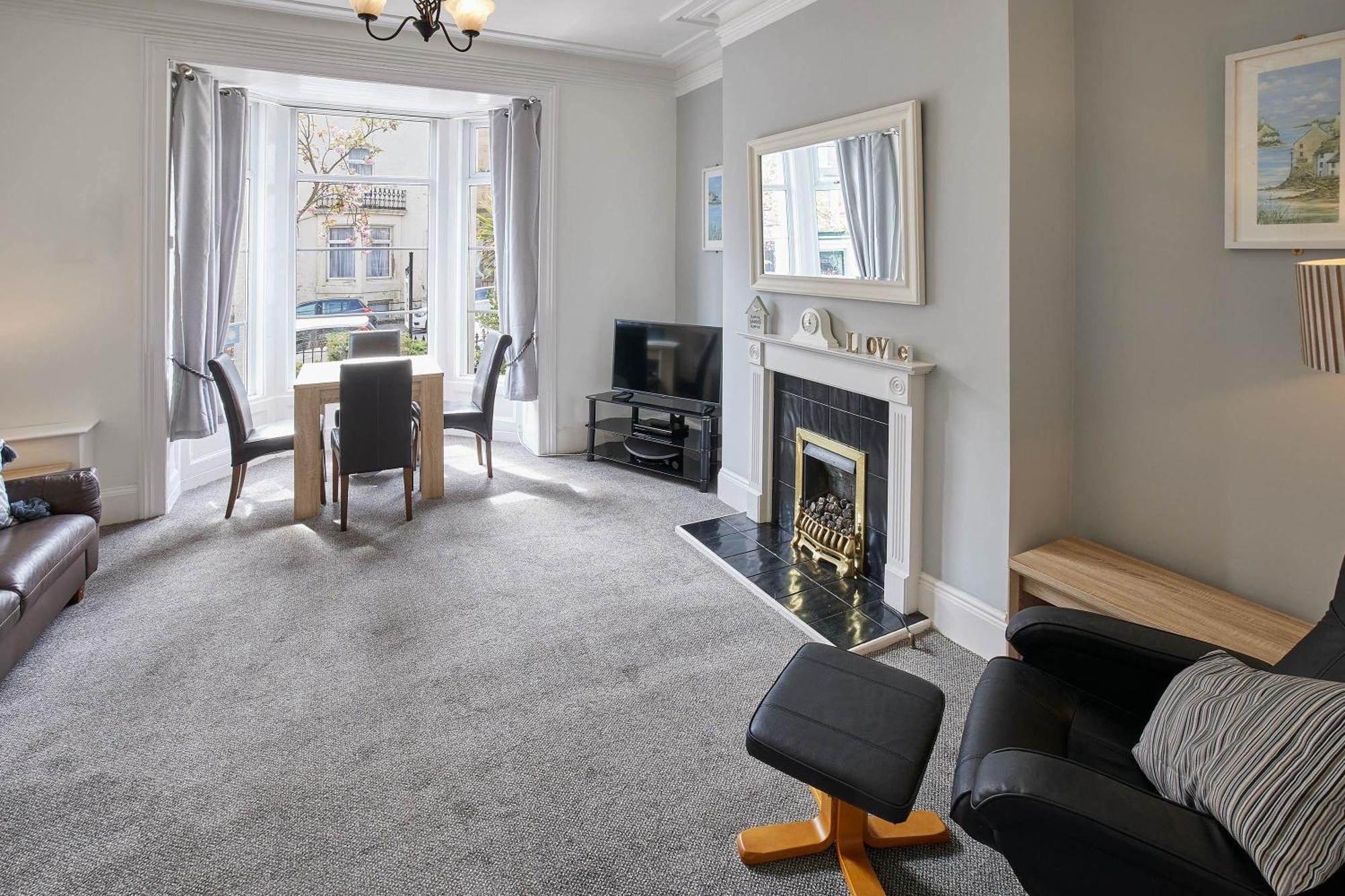 Glencoe Holiday Apartments Whitby Rum bild